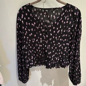 Zara black floral v neck blouse with ruffled waist EUC